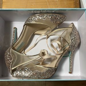 Betsy Johnson Stela champagne glitter ankle strap heels